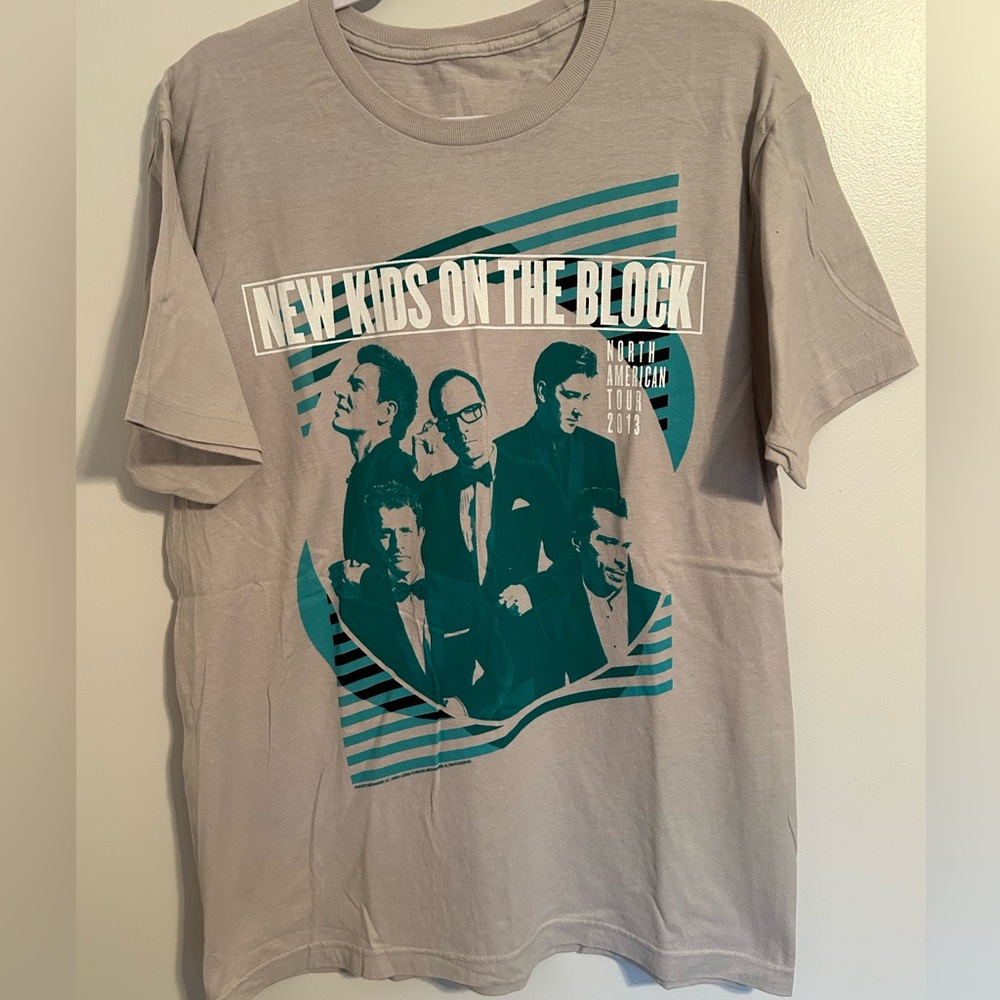 New Kids on the Block Tour 2013 Graphic T-Shirt Size XL